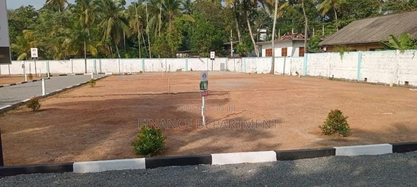 කොට්ටාව 255/296 බස් පාරට ඇවිදින දුරින් පදිංචියට බිම් කොටස්