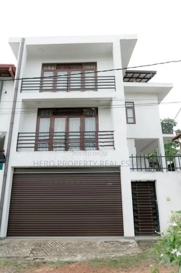 Modern House for Sale in Pannipitiya