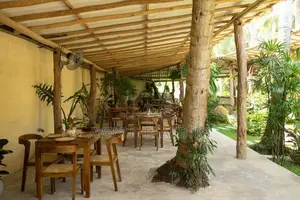 Restaurant for Sale in Unawatuna CP4684)