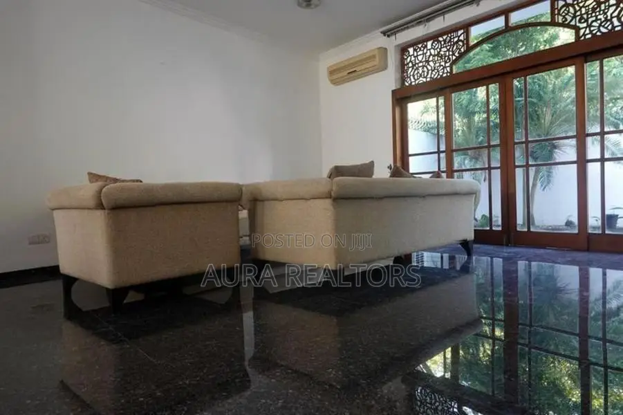 House for Rent in Nugegoda Diyawana Gardens (p-135)