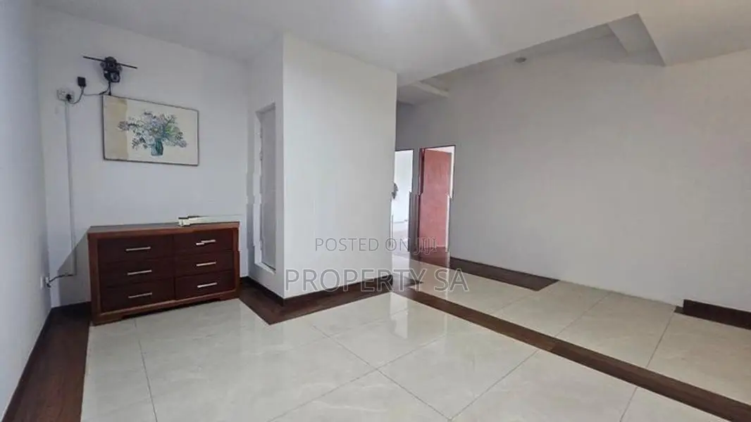 7 bedroom Apartment for Rent in Colombo 3
