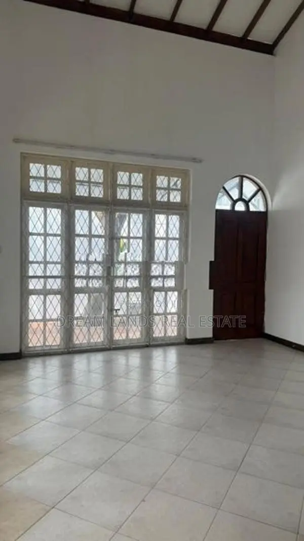 Two-storey stand alone house on rent Rajagiriya