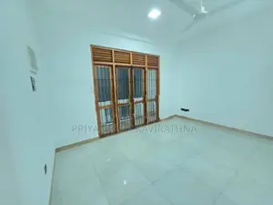 15 Perches / 3 Storied Mordern House For Sale in Kasbawa