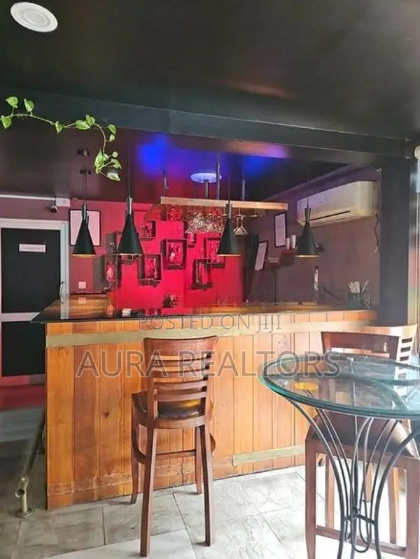 Hotel for Rent in Galle Road Wellawate (p-122)