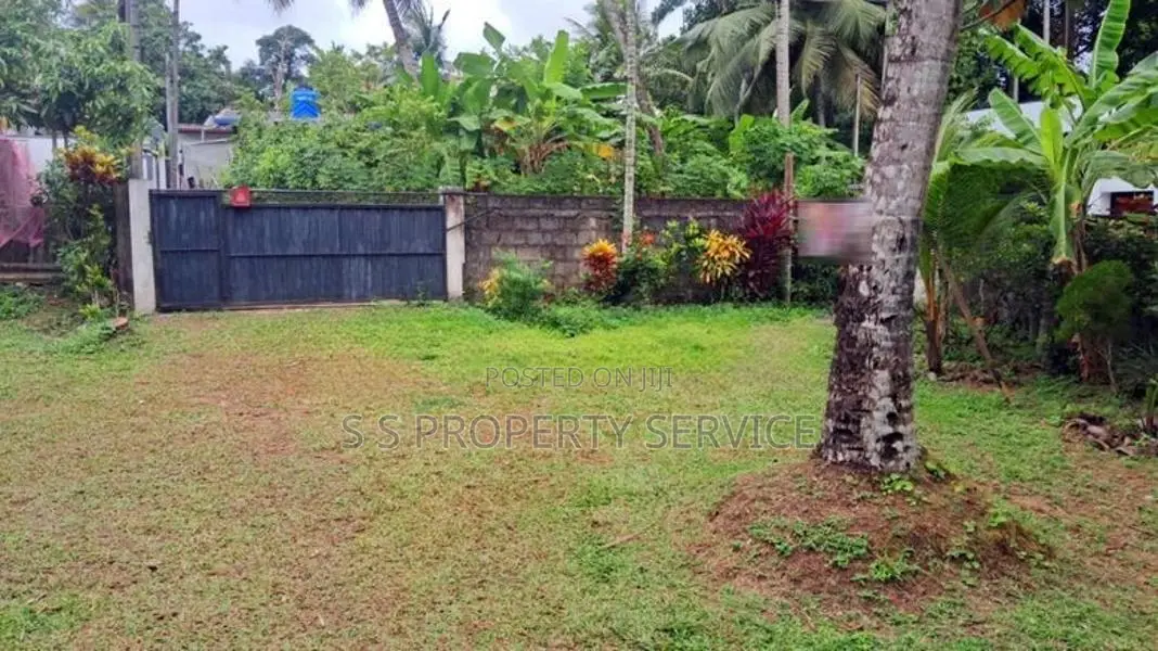 20 Perches Land with a house For Sale in Pannipitiya (SSPL-462)