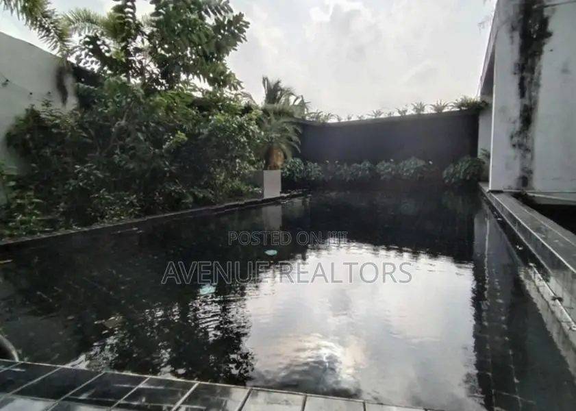 Luxury 4BR House for Sale in Rajagiriya (HS4677)