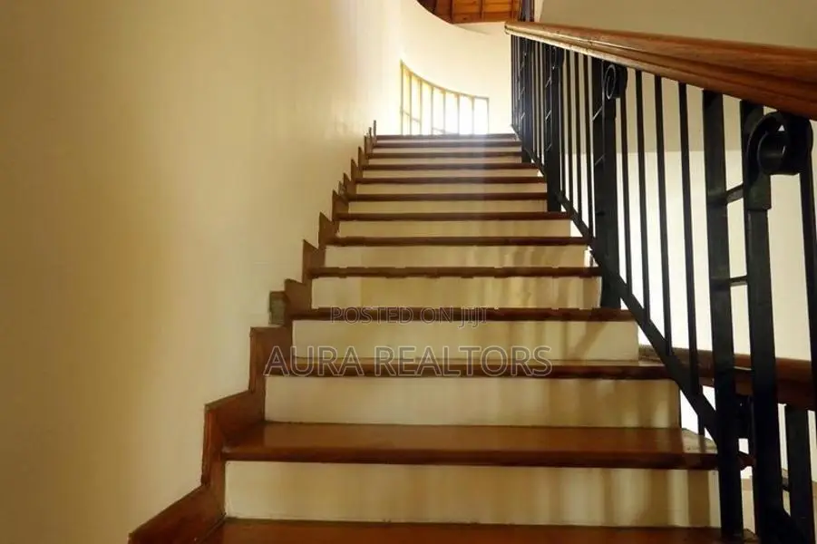 House for Rent in Nugegoda Diyawana Gardens (p-135)