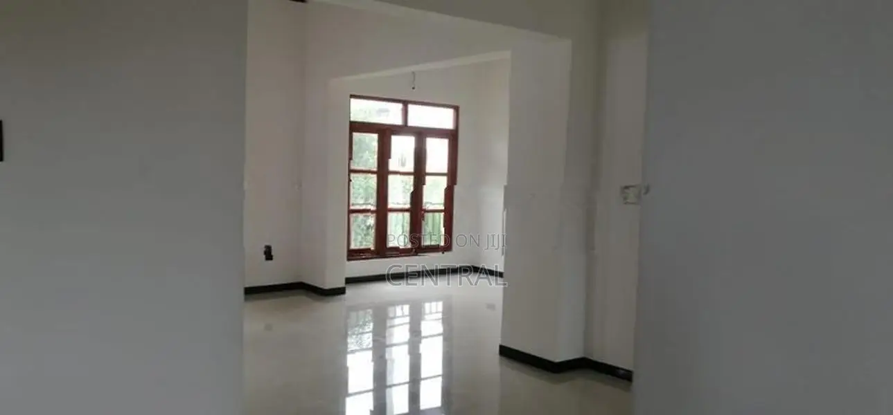6 Bedroom House for sale in Kandana (C7-10159)