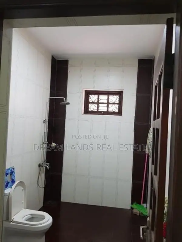 Boralesgamuwa 1st Floor 🏠 For Rent