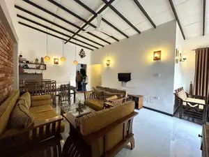 Almost New House in Good Condition - Homagama Meegoda 7.5 perches