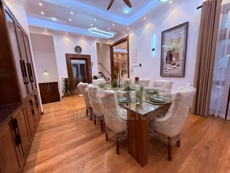 Luxury House for Sale | Battaramulla (DR-003)