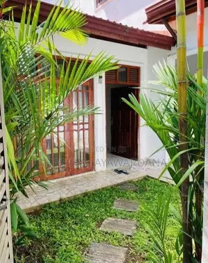 Two Storey House for Rent Kottawa Maththegoda