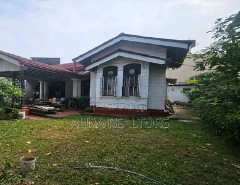 Commercial Property for Rent in Col 10 (P-81)