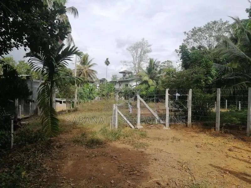 Land For Sale in Pitipana - Closer to Pansala Junction Homagama