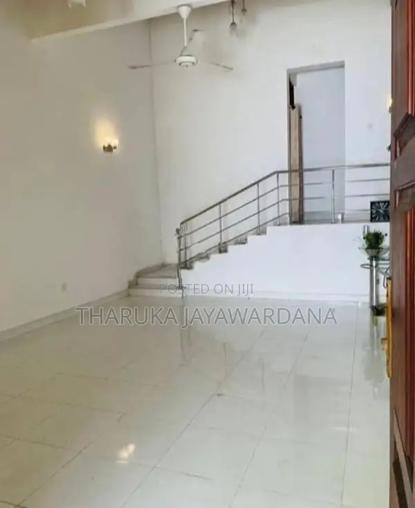 Two Storey House for Rent Kottawa Maththegoda