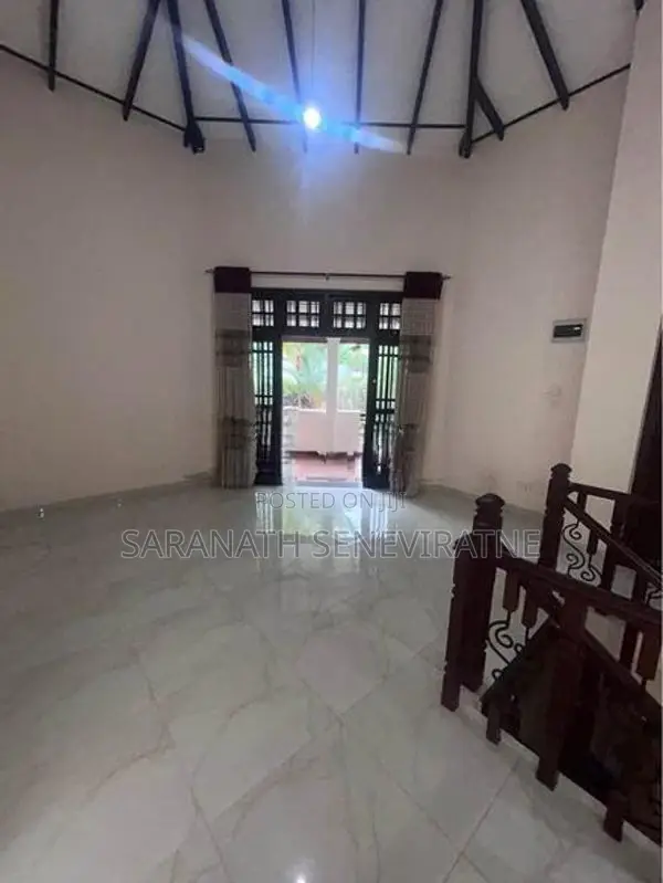 Luxury House For Sale in Pannipitiya - 50 meters Away 174 Bus Route