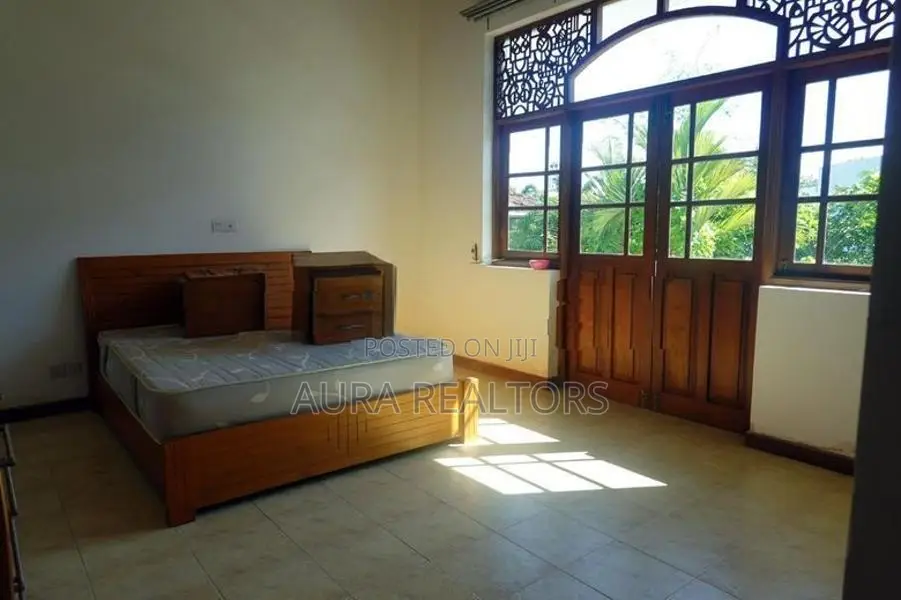 House for Rent in Nugegoda Diyawana Gardens (p-135)
