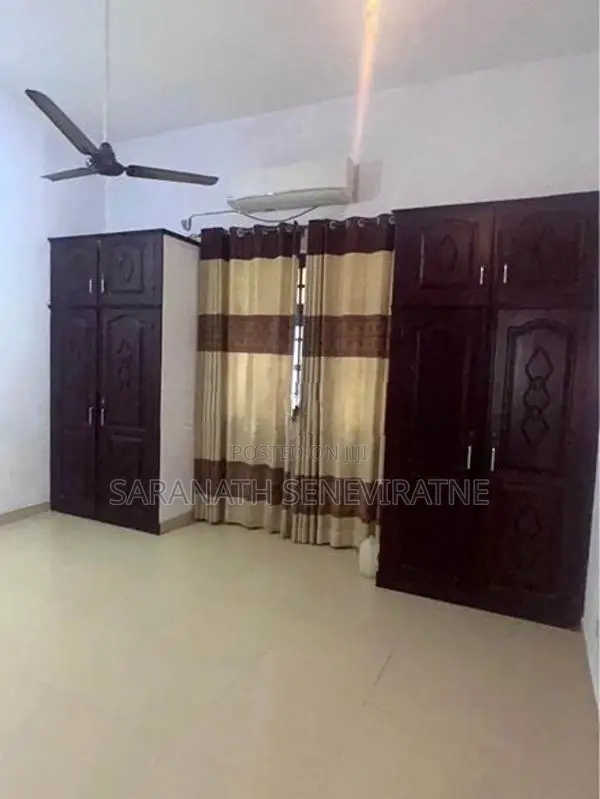 Luxury House For Sale in Pannipitiya - 50 meters Away 174 Bus Route