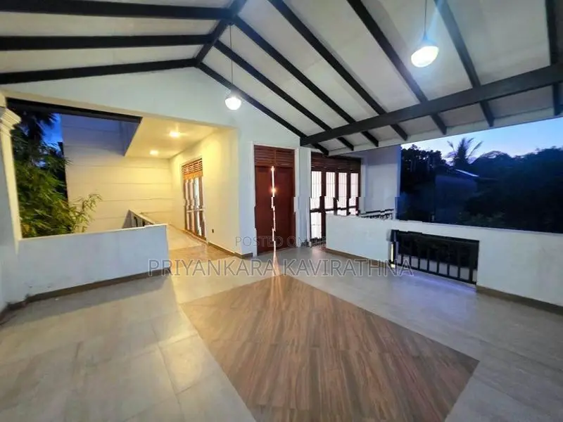 15 Perches / 3 Storied Mordern House For Sale in Kasbawa