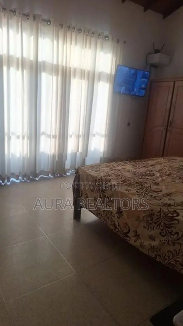 Two Storey House for Rent in Nugegoda ( P-119)