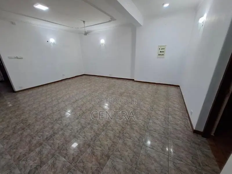 Commercial Building for Rent in Colombo 03 (C7-10176)