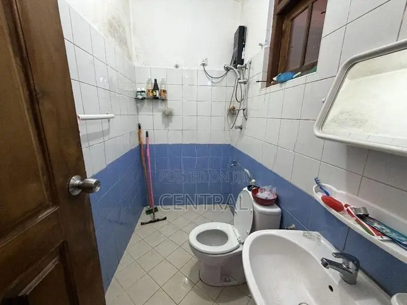 3 Bedroom House for sale in Hunupitiya, Wattala (C7-10175)