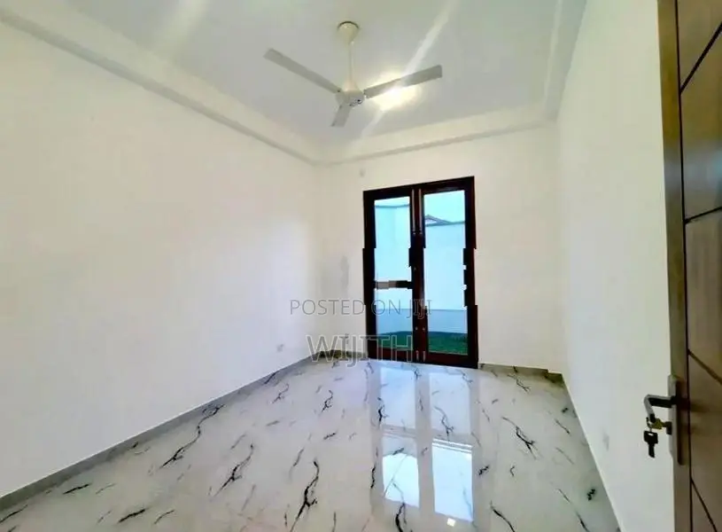 SUPAR LUXURY BRAND NEW 3 STORY HOUSE FOR SALE IN MAHARAGAMA