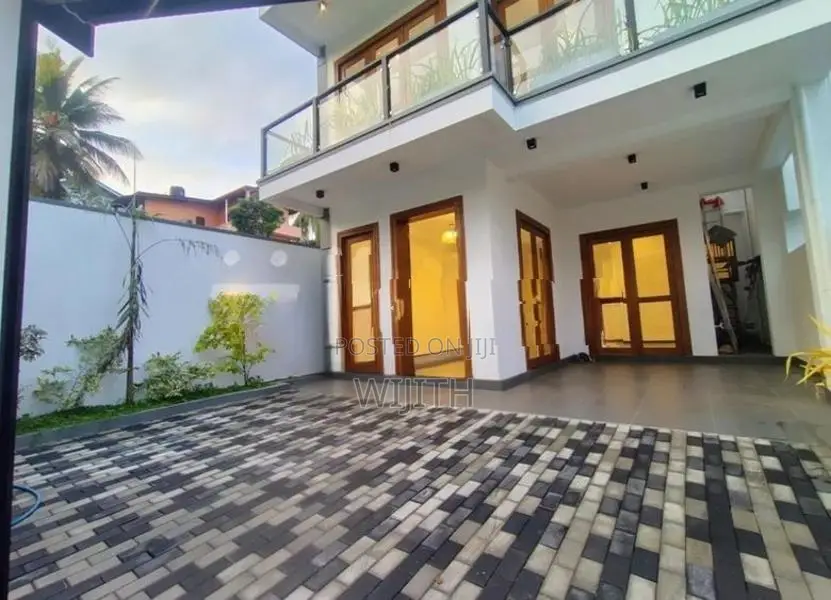 SUPAR LUXURY BRAND NEW 3 STORY HOUSE FOR SALE IN MAHARAGAMA