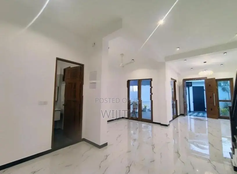 SUPAR LUXURY BRAND NEW 3 STORY HOUSE FOR SALE IN MAHARAGAMA