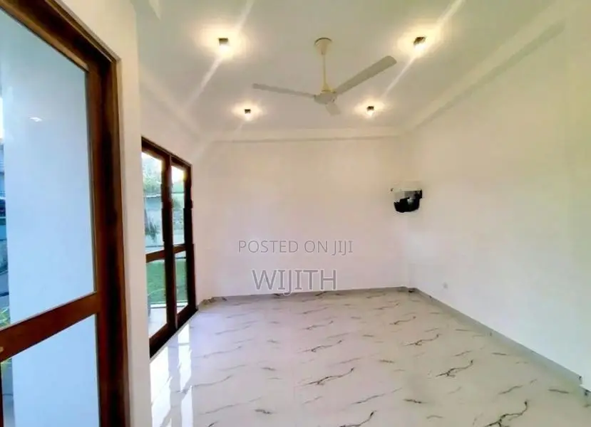 SUPAR LUXURY BRAND NEW 3 STORY HOUSE FOR SALE IN MAHARAGAMA