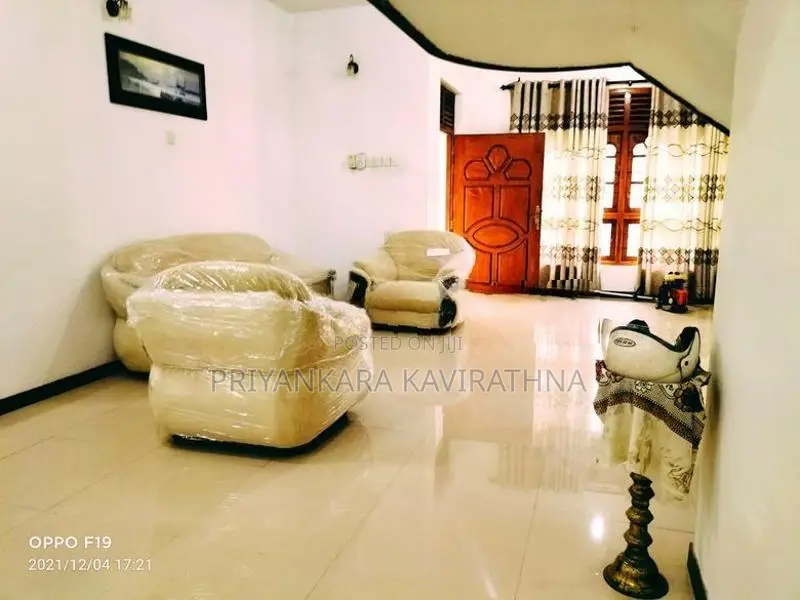 20 Perches - 2 Storied House For Sale with Furniture Piliyandala