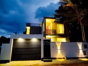 ණවමාදිලියේ ලස්සන දෙමහල් නිවසක් විකිනිමට කොටිටාවෙි