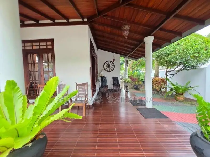 Luxury House For Sale in Mattegoda With 16.8 Perch