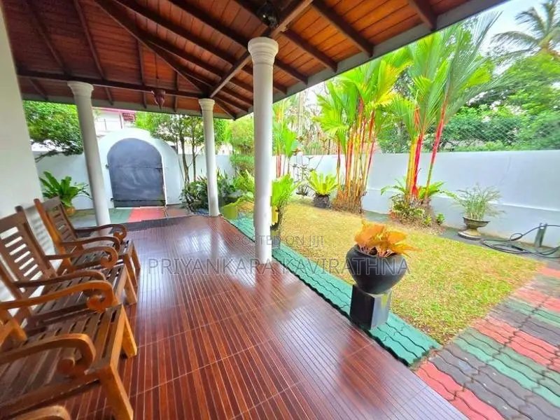 Luxury House For Sale in Mattegoda With 16.8 Perch