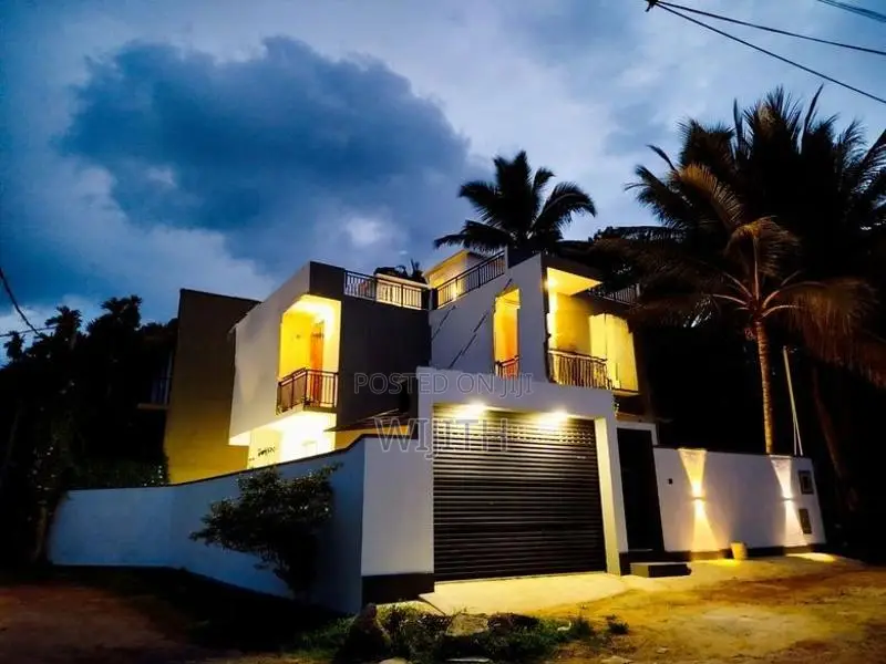 SUPAR BRAND NEW TWO STOREY HOUSE FOR SALE IN KOTTAWA