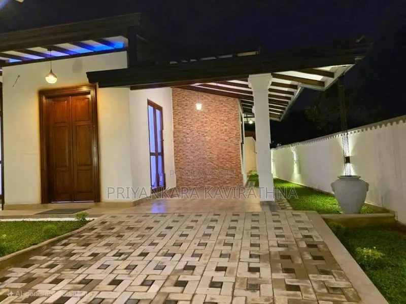Brand New Mordern House in Kasbawa