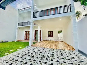 HAS203 - Elegant House for Sale in Piliyandala