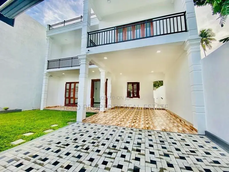 HAS203 - Elegant House for Sale in Piliyandala