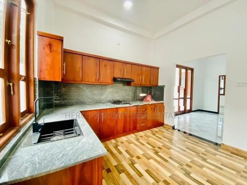 HAS203 - Elegant House for Sale in Piliyandala