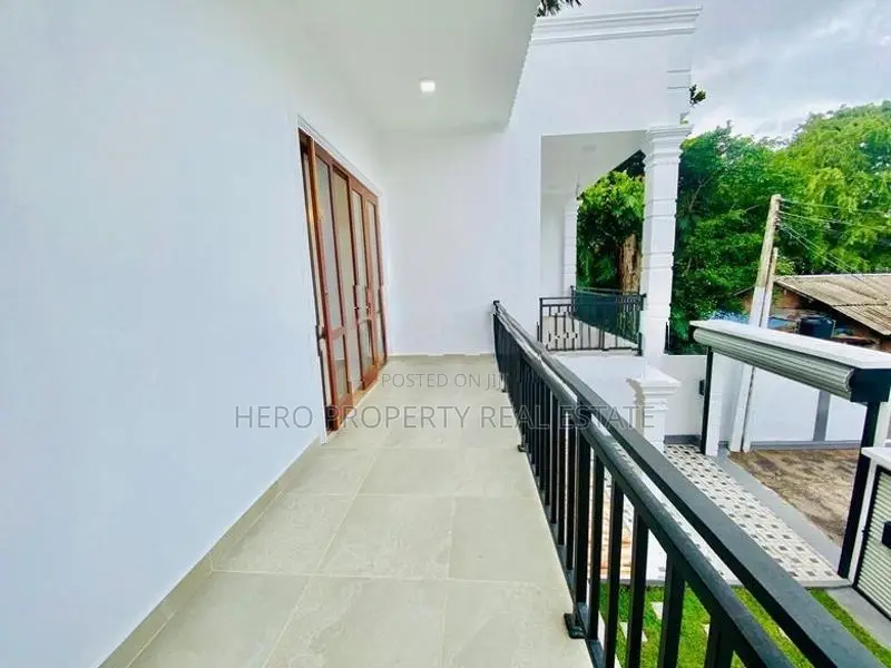 HAS203 - Elegant House for Sale in Piliyandala