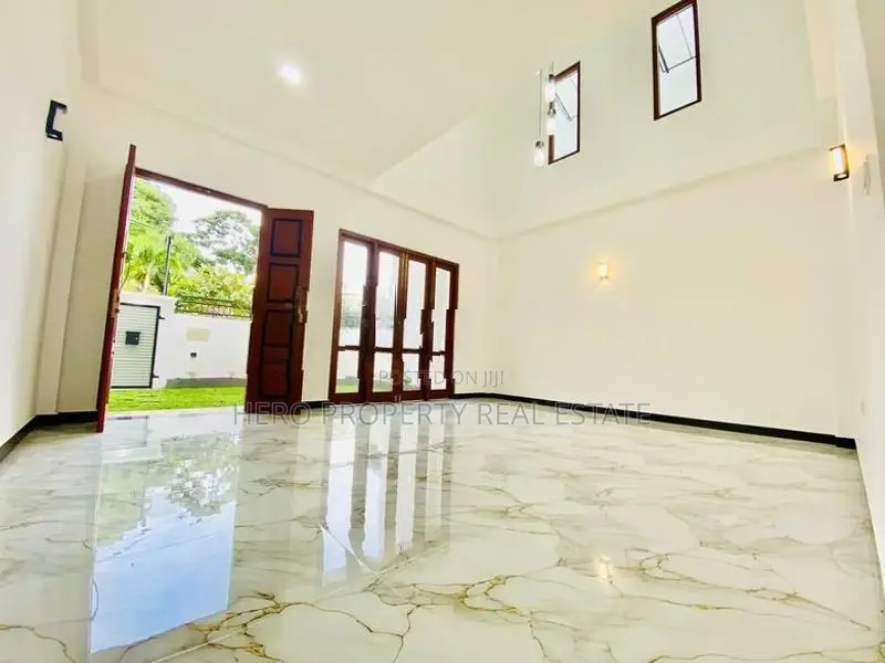 HAS203 - Elegant House for Sale in Piliyandala