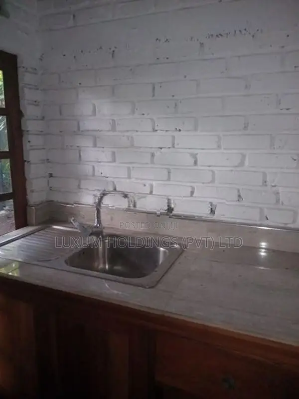 House For Rent in Torrington Avenue Colombo 07 [ 2223C ]