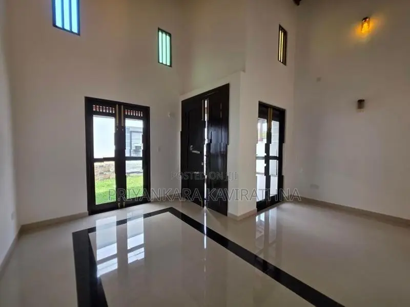 Brand New Mordern House in Batuwandara