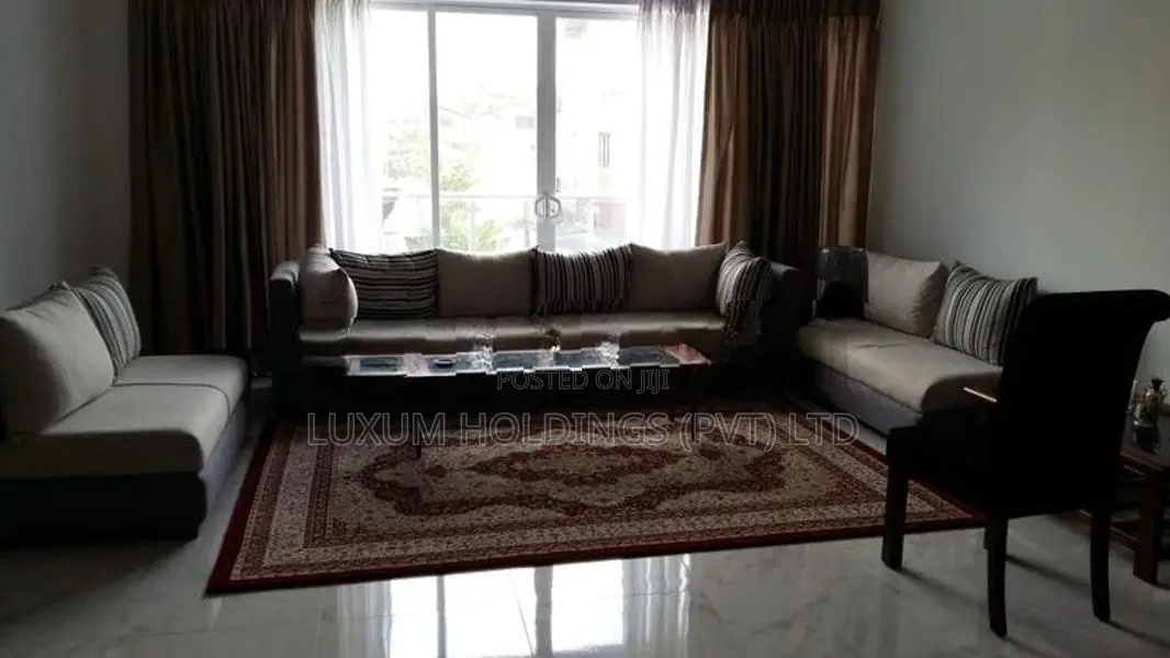 Luxury Apartment For Sale in inner flower road Colombo 03 [ 2154C ]