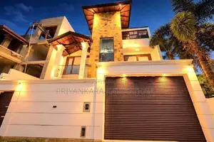 Luxury House For Sale in Piliyandala