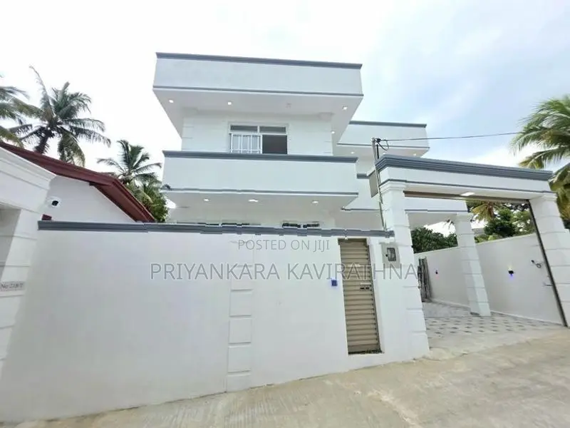 Kasbawa Junction / Luxury House For Sale in