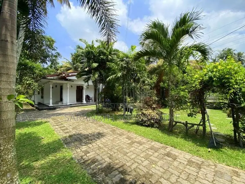 Single Storied House With SOLAR SYSTEM - Ja-Ela Towards Ganemulla