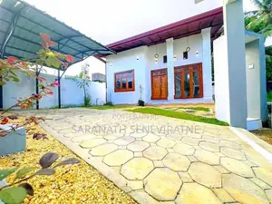 Brand-New Modern House - Sale @ Polgasowita Siyambalagoda Kesbewa