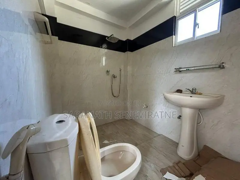 House in 21 Perch Land Extent Maharagama Arawwala - Pannipitiya