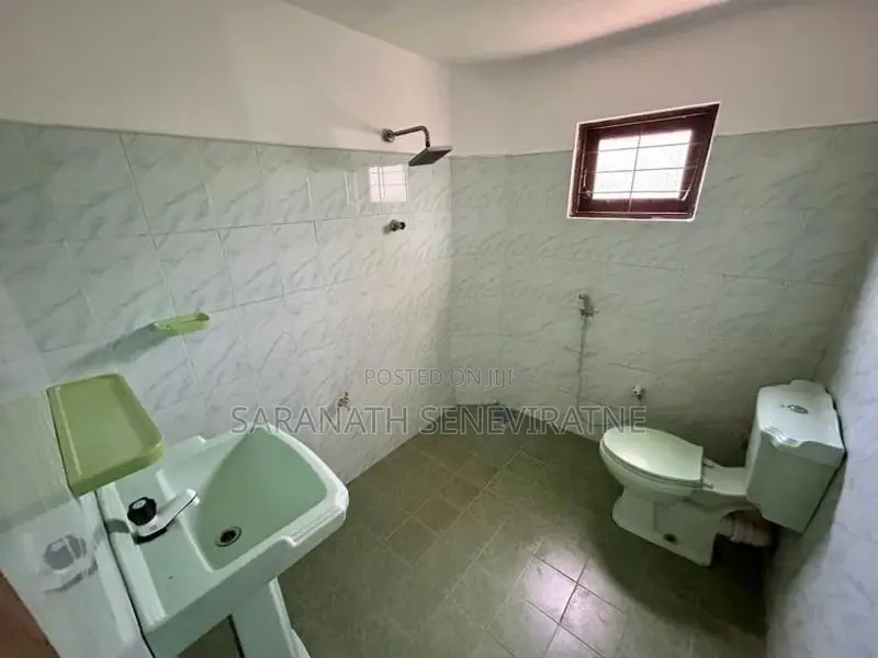 House in 21 Perch Land Extent Maharagama Arawwala - Pannipitiya